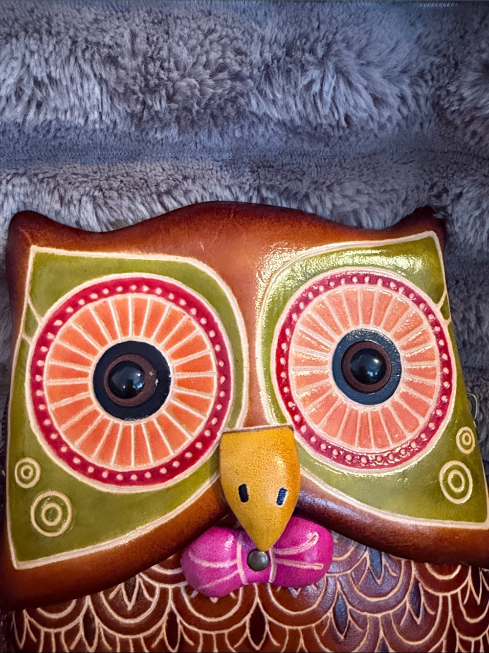 Hand-Painted Brown Owl Crossbody/Backpack with Pink Bow - Picture 6 of 8